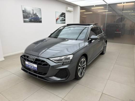 AUDI A3 2.0 40 TFSI GASOLINA SPORTBACK PERFORMANCE S-TRONIC AUDI A3 2.0 40 TFSI GASOLINA SPORTBACK PERFORMANCE S-TRONIC